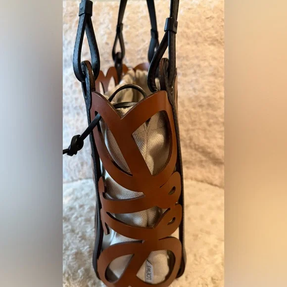 LOEWE AUTHENTIC ANAGRAM CUT OUT TOTE. NWOT. - Picture 6 of 6